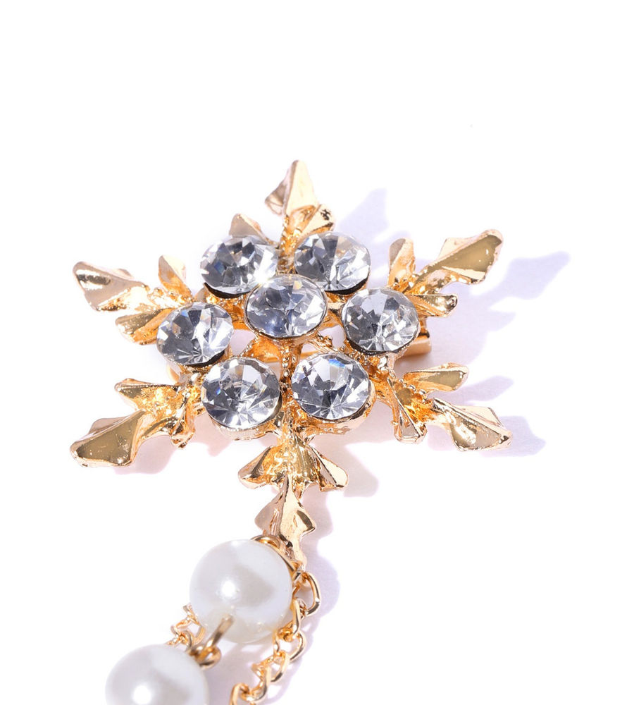 YouBella Jewellery Latest Stylish Crystal Unisex Floral Shape Brooch for Women/Girls/Men (Silver)