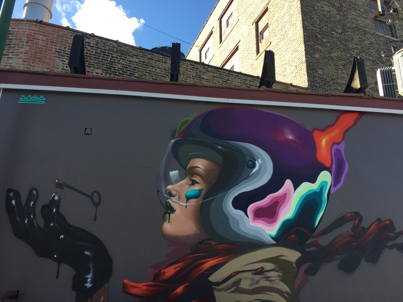 mural in Chicago by artist Max Sansing.