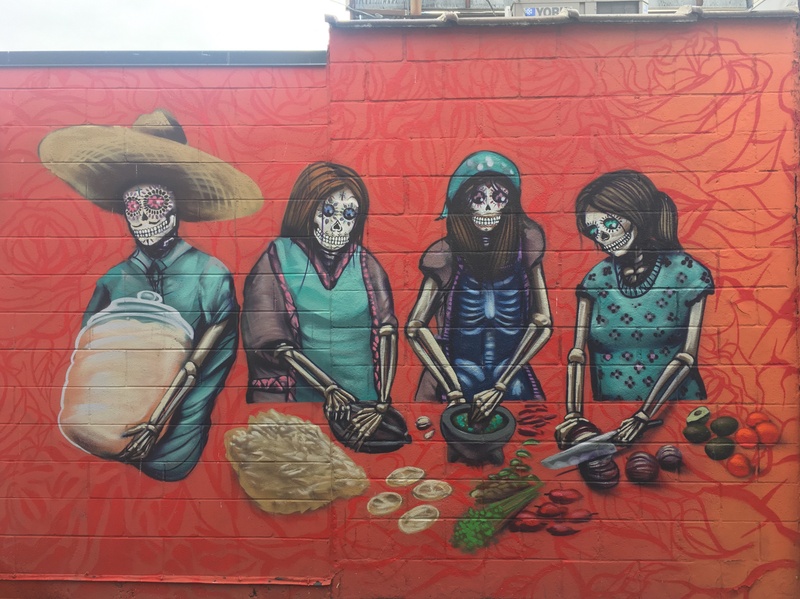 mural in Chicago by artist unknown.