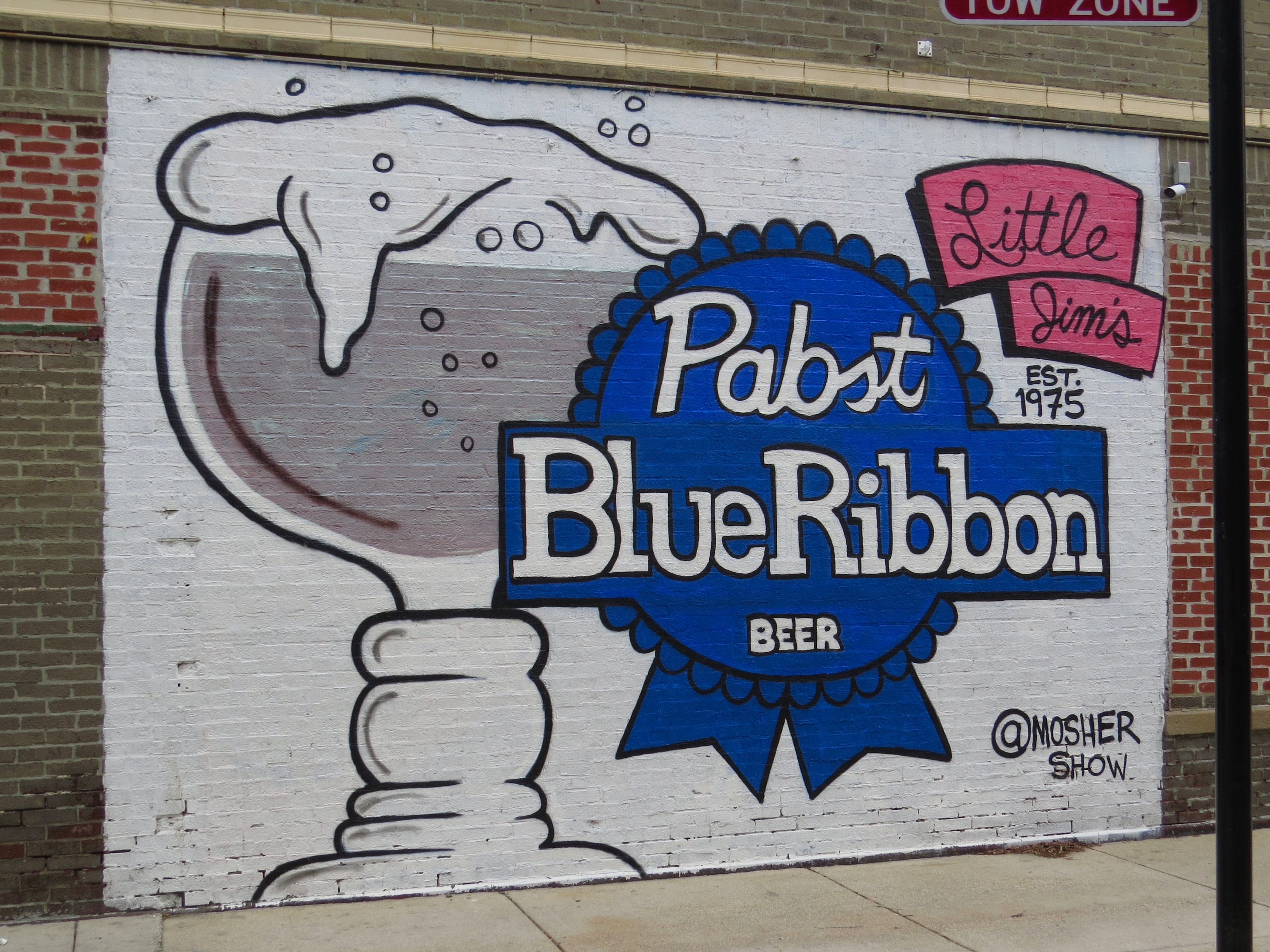 mural in Chicago by artist Mosher. Tagged: PBR