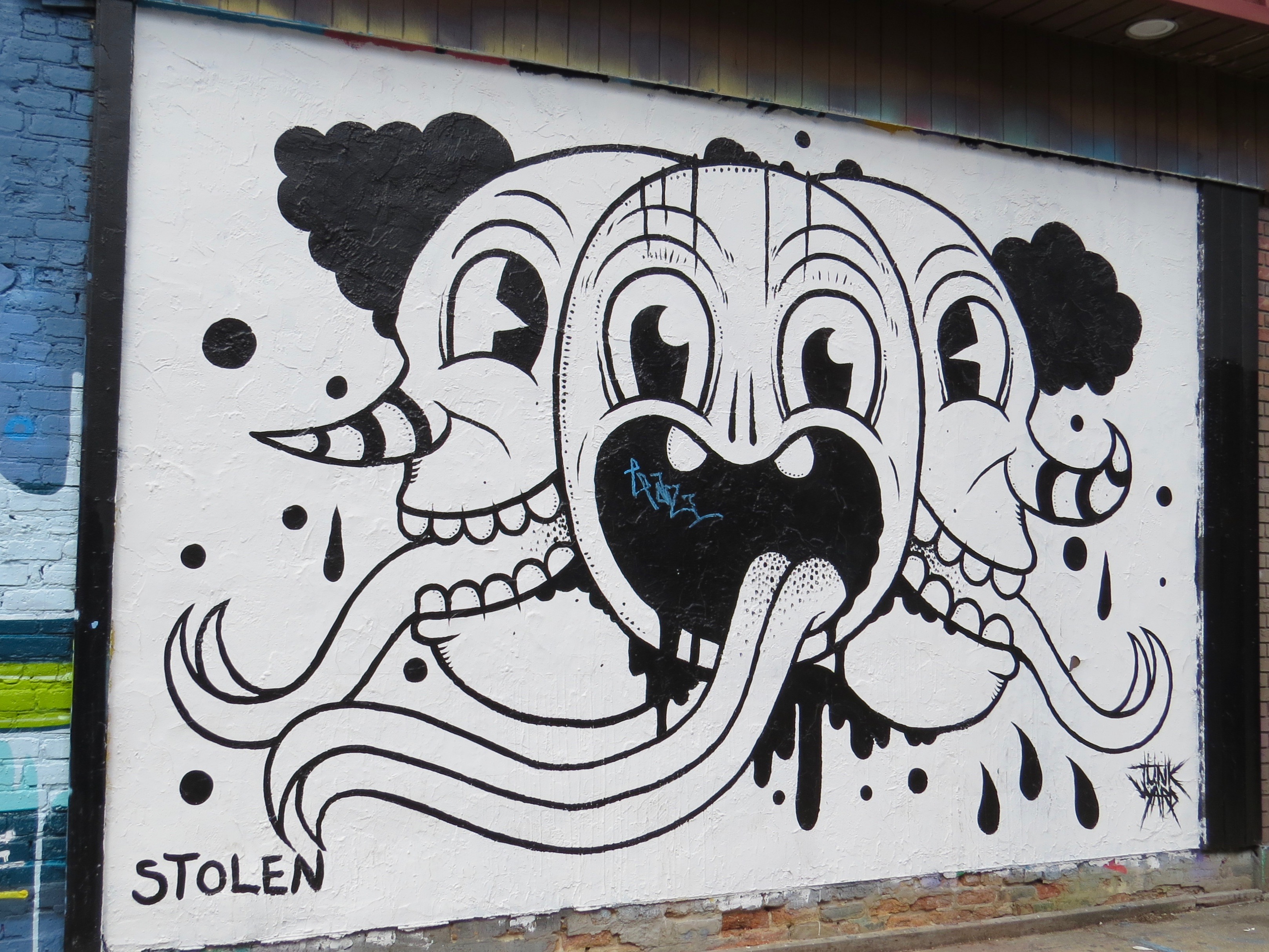 mural in Chicago by artist Junk Yard.