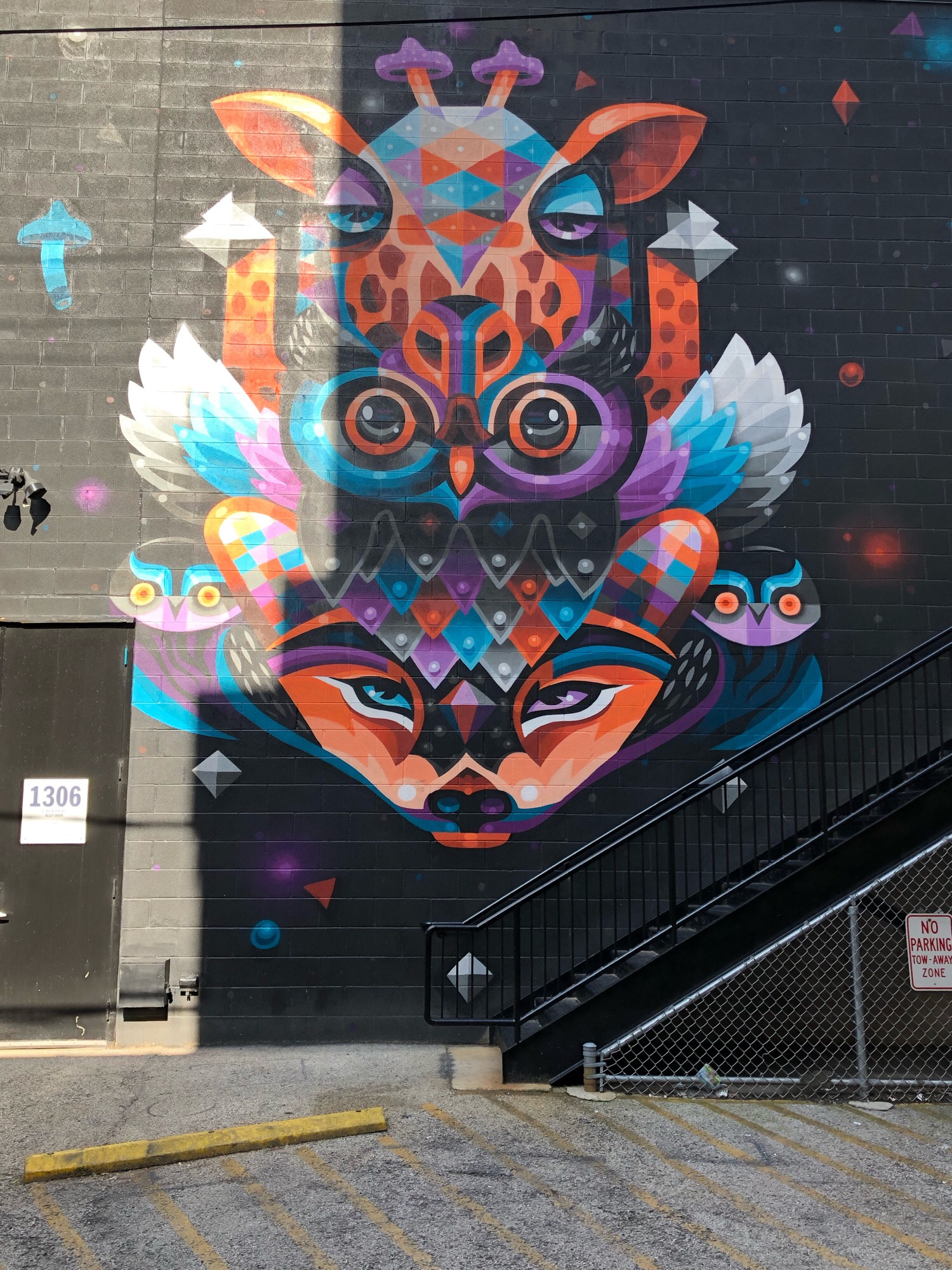 mural in Chicago by artist EELCO.