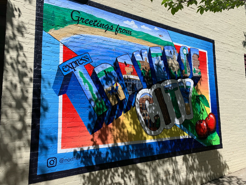 mural in Traverse City by artist Darin Knupp.