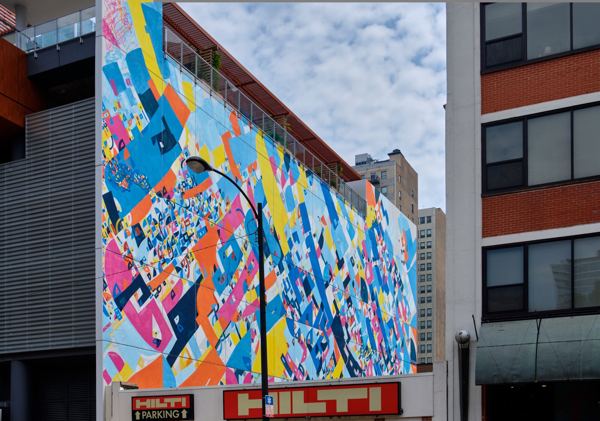 mural in Chicago by artist Justus Roe.