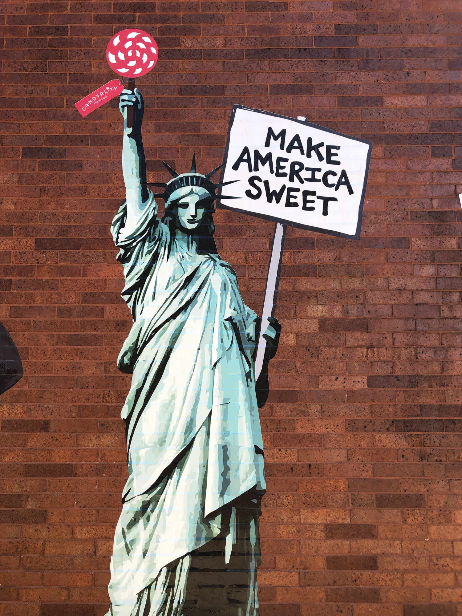 mural in Chicago by artist unknown.