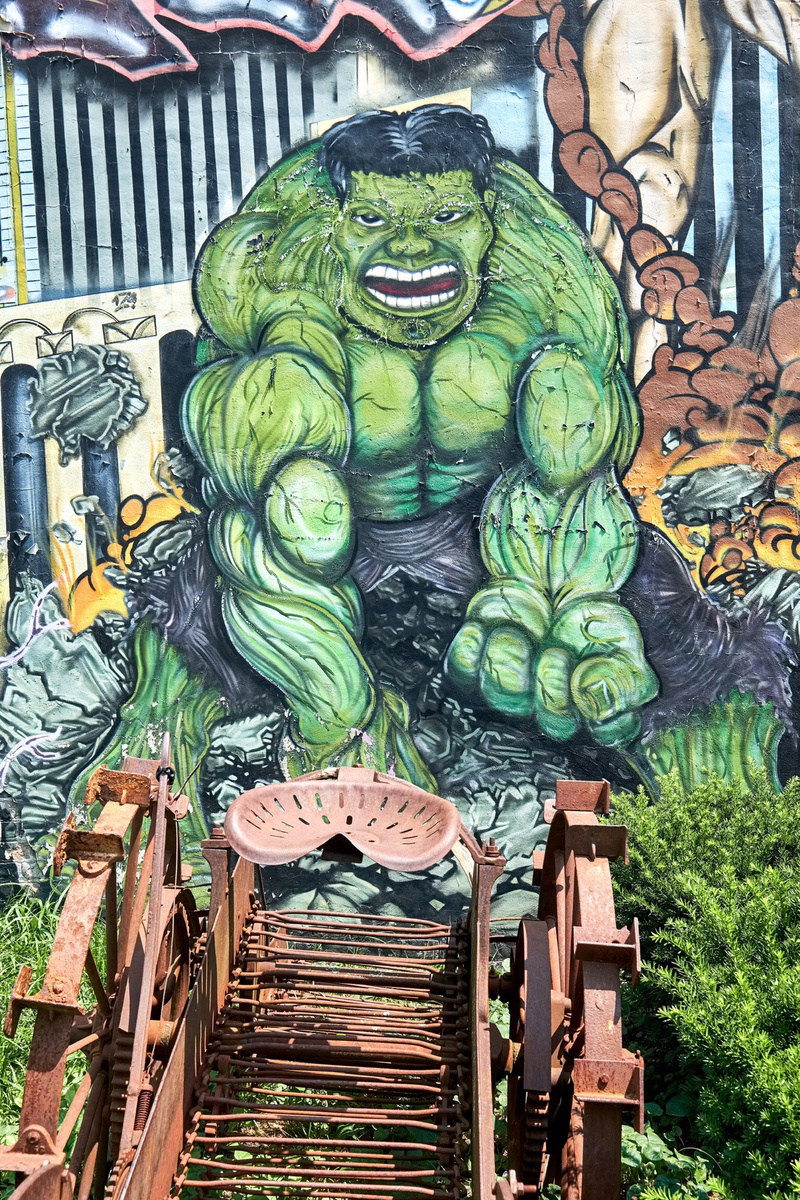 mural in Chicago by artist unknown. Tagged: Incredible Hulk