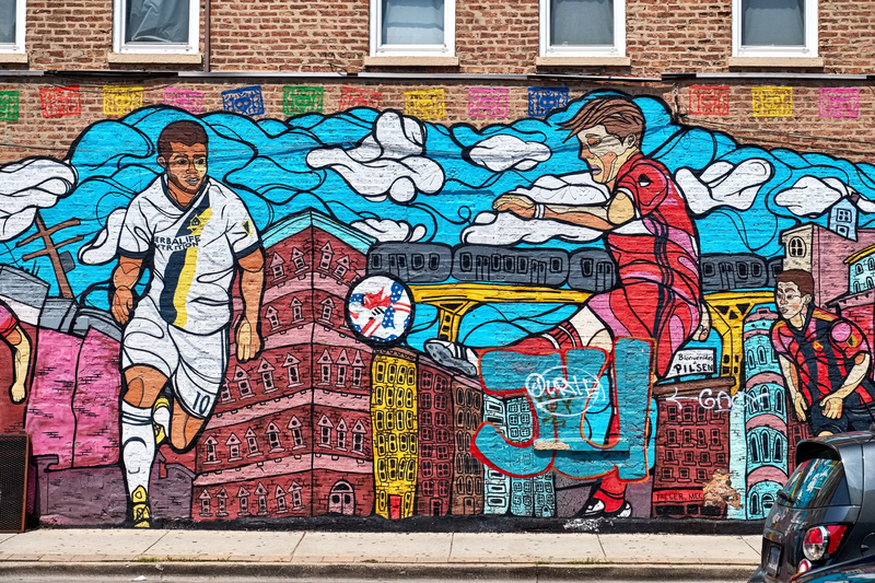 mural in Chicago by artist Sam Kirk.