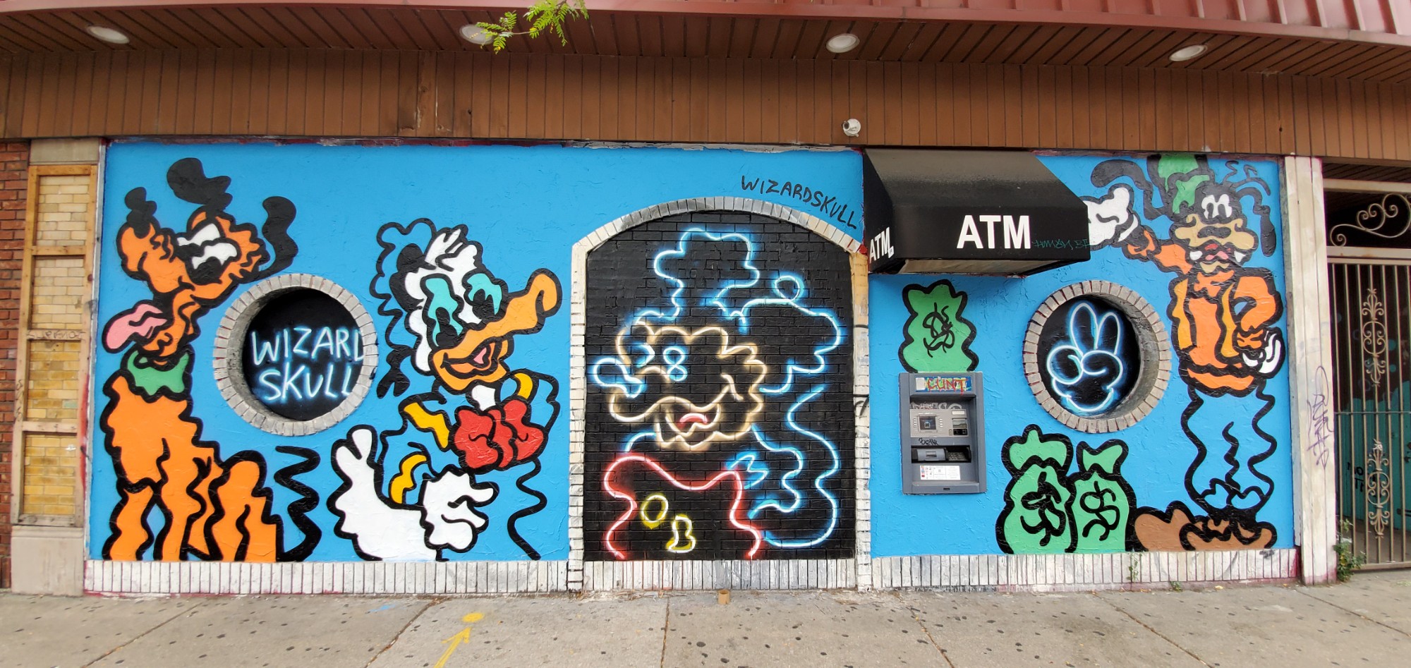 mural in Chicago by artist Wizard Skull.