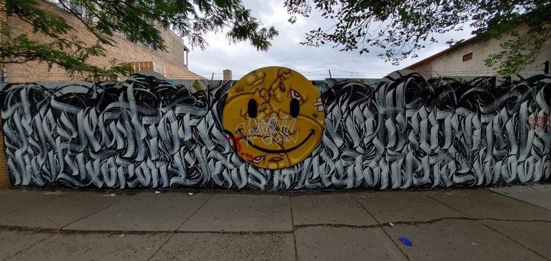 mural in Chicago by artist The Bear Champ.
