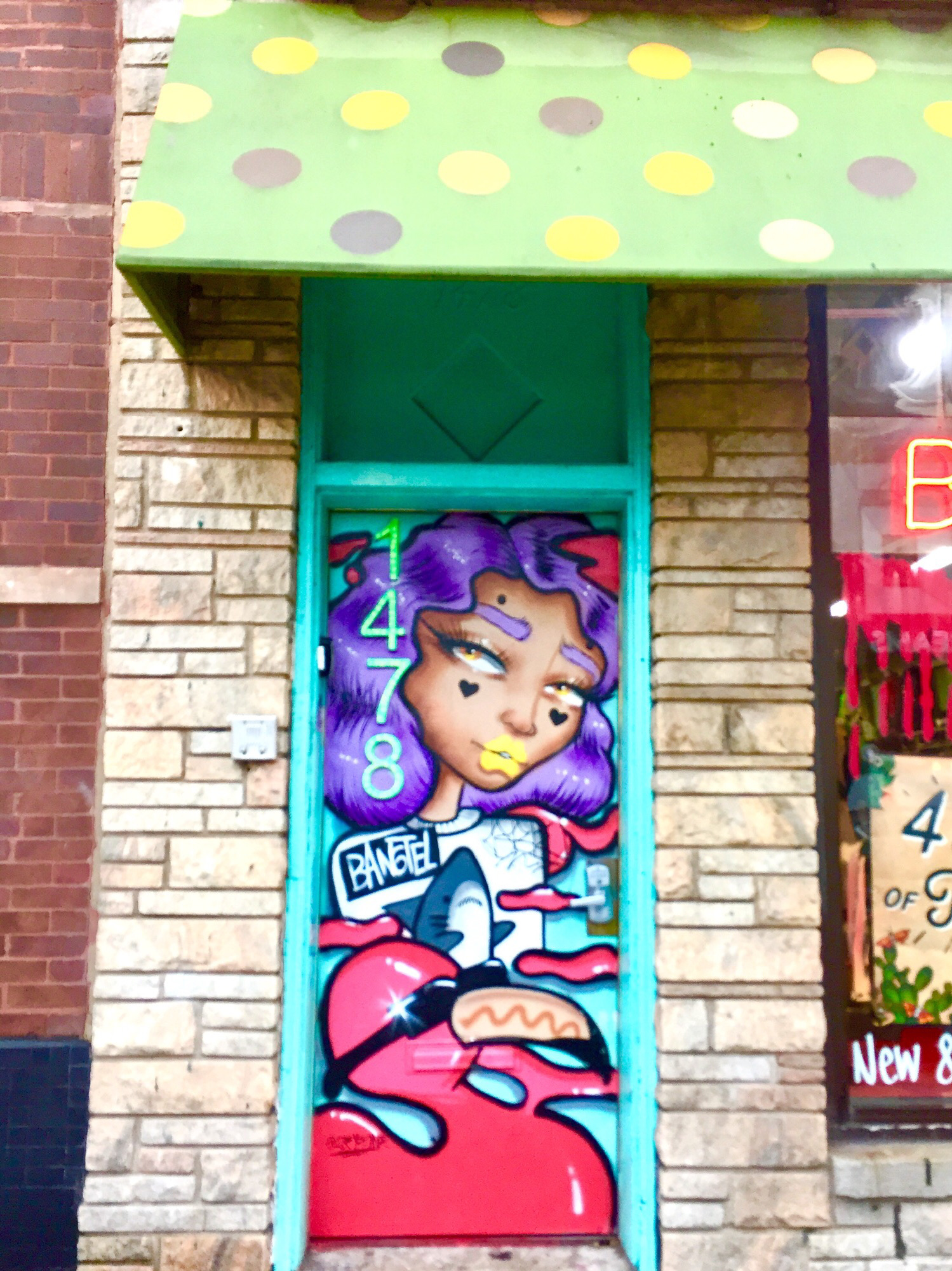 mural in Chicago by artist Zeye One.