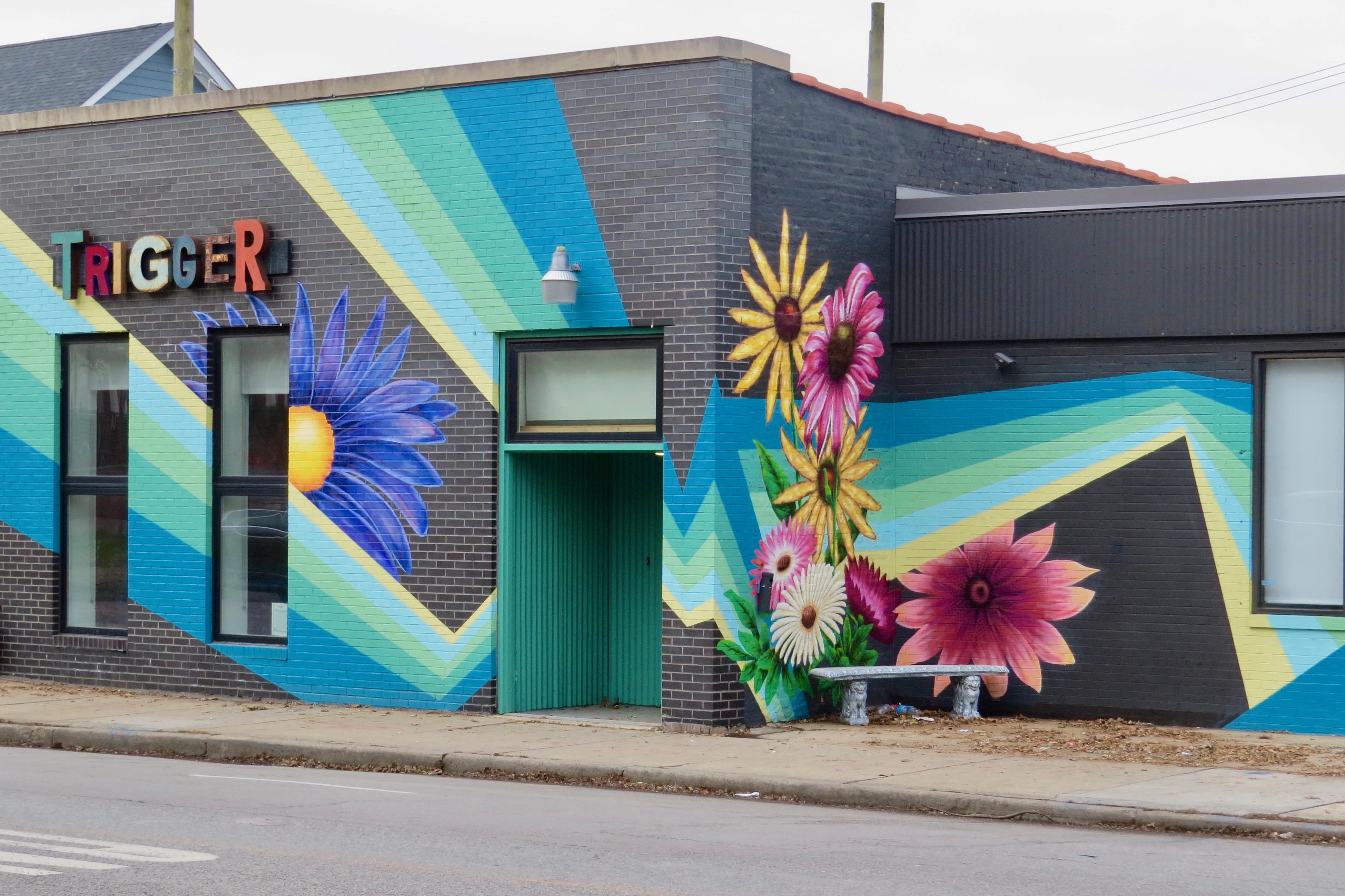 mural in Chicago by artist Chris Silva.