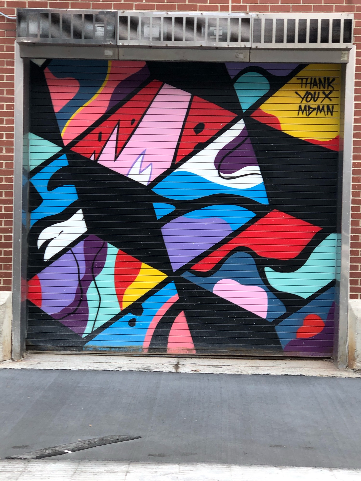 mural in Chicago by artist MDMN.