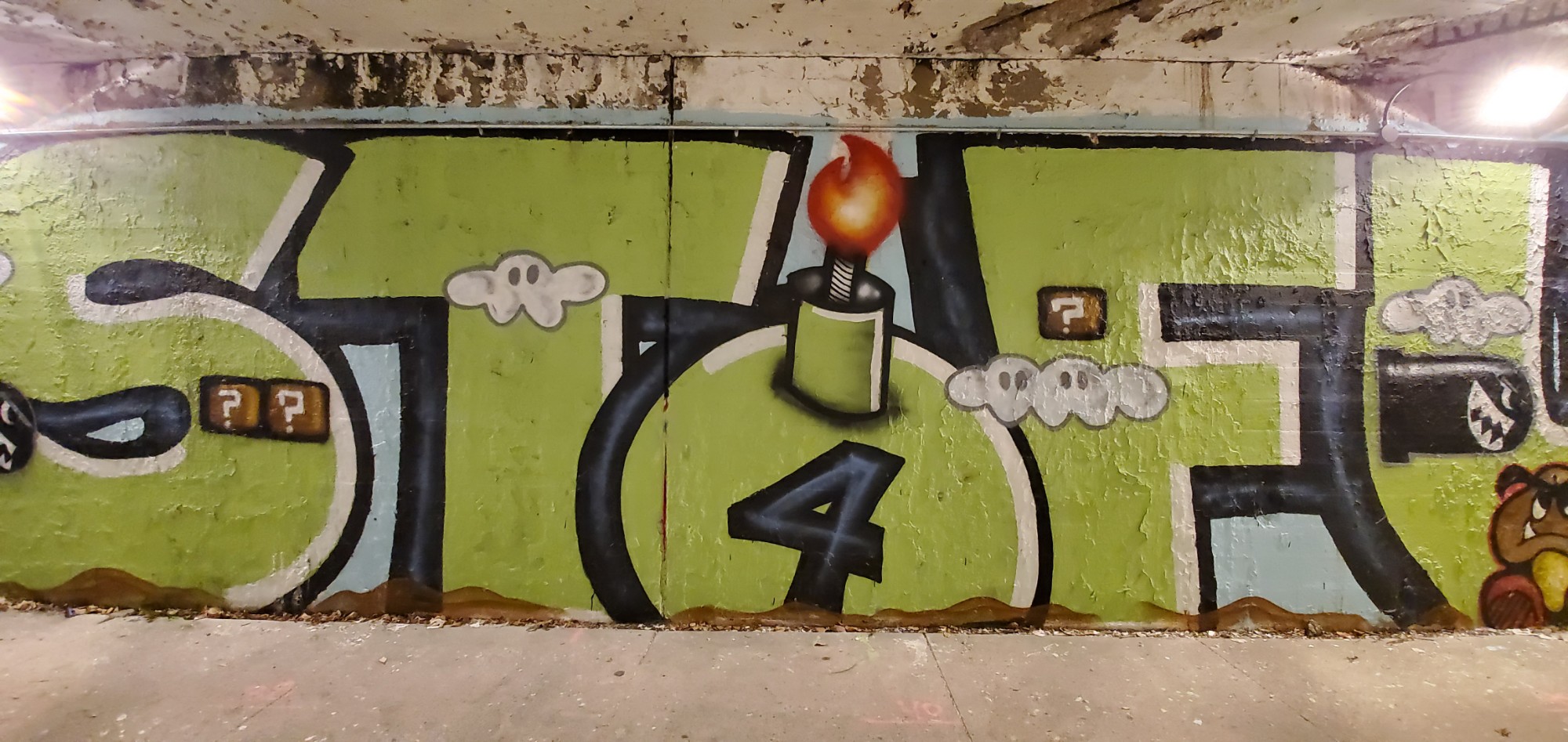 mural in Chicago by artist unknown. Tagged: Bowser