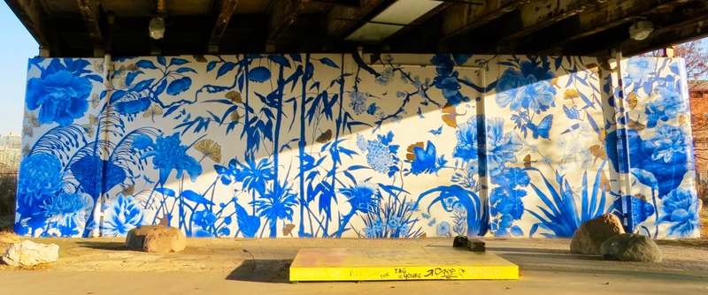 mural in Chicago by artist Anna Murphy.