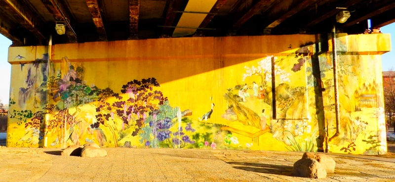 mural in Chicago by artist unknown.