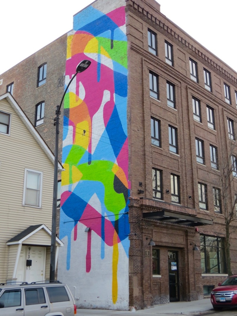 mural in Chicago by artist world.wide.zeb.