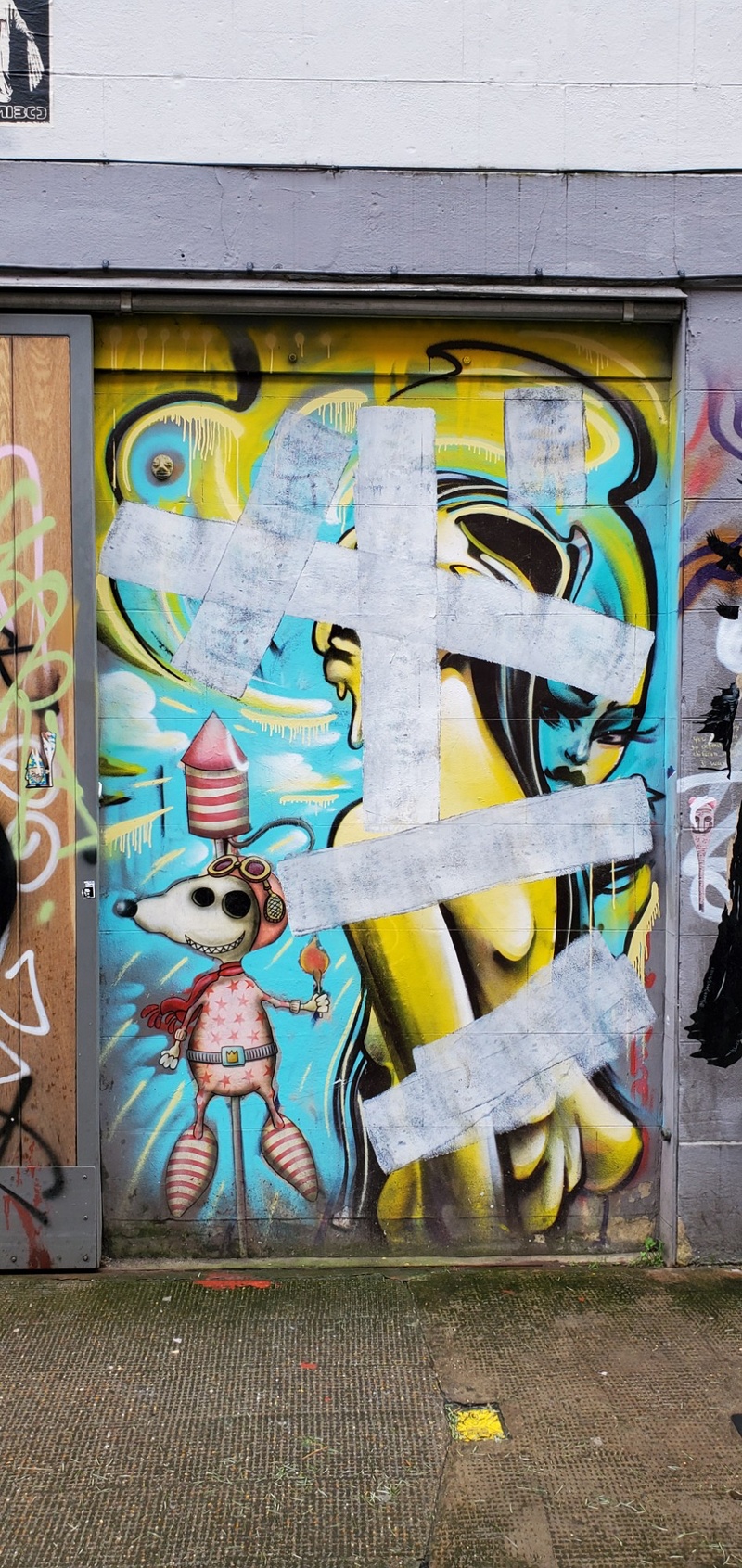 mural in London by artist unknown.