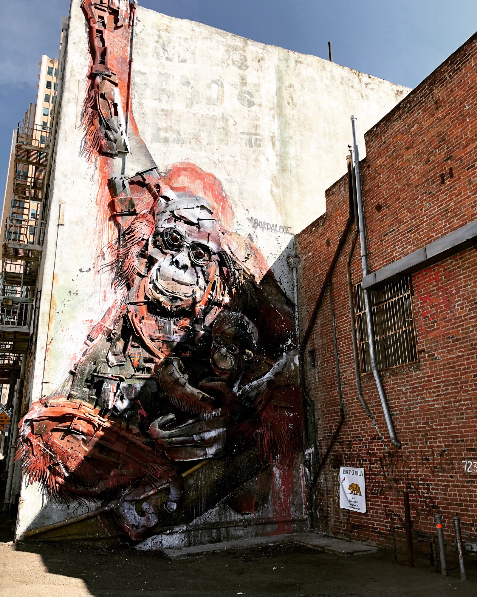 mural in Sacramento by artist Bordalo II. Tagged: animals