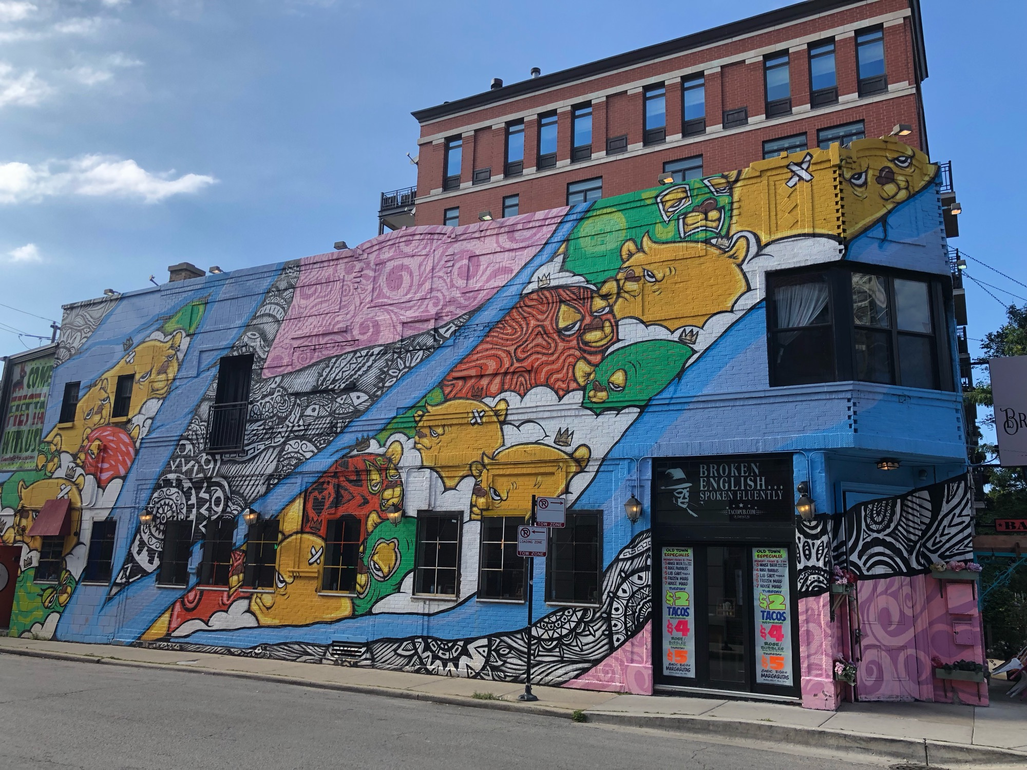 mural in Chicago by artist The Bear Champ.