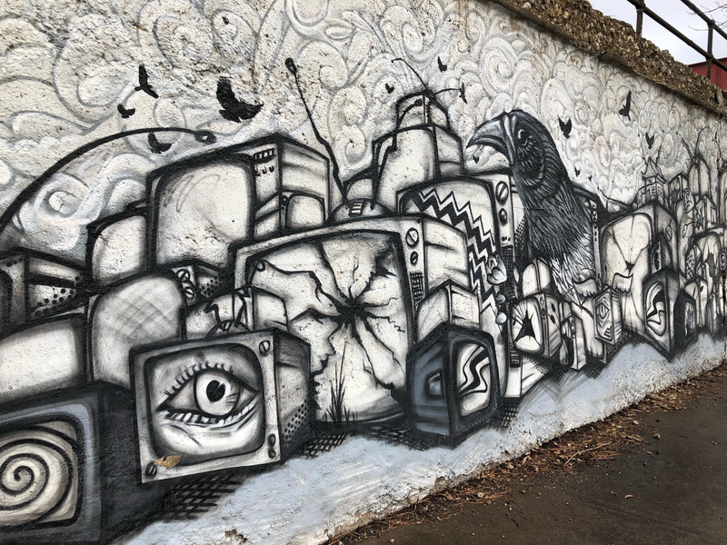 mural in Chicago by artist unknown.