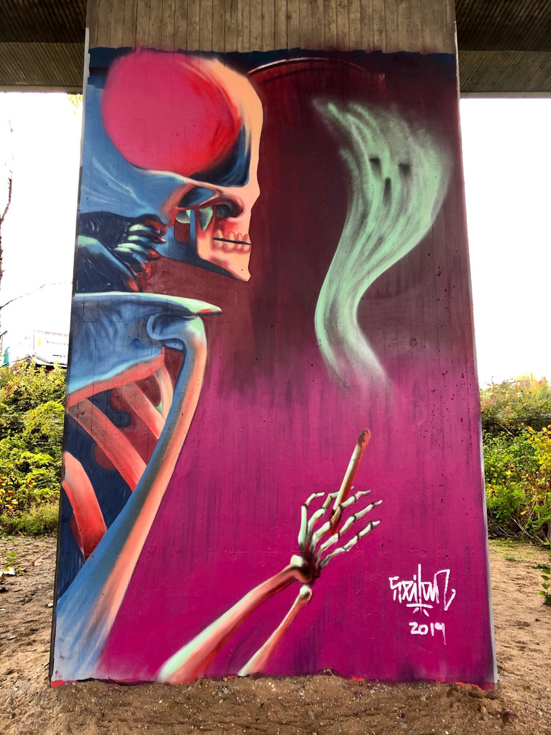 mural in Essen by artist unknown.