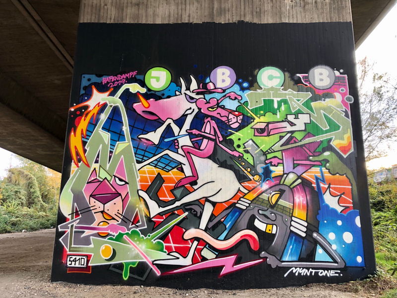 mural in Essen by artist unknown.