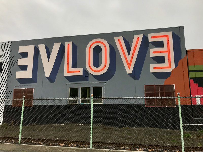 mural in Seattle by artist Zach Yarrington.