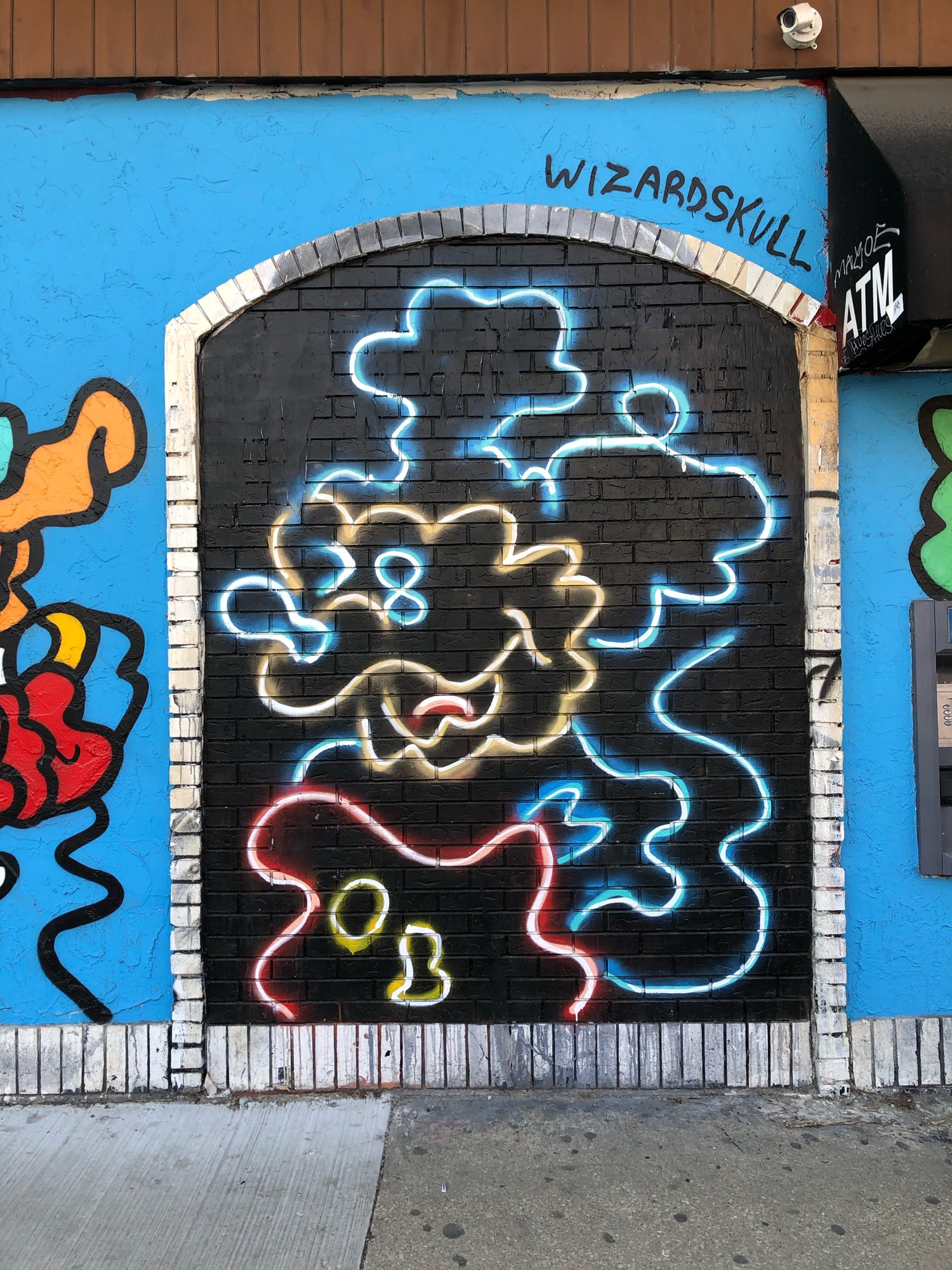 mural in Chicago by artist Wizard Skull.