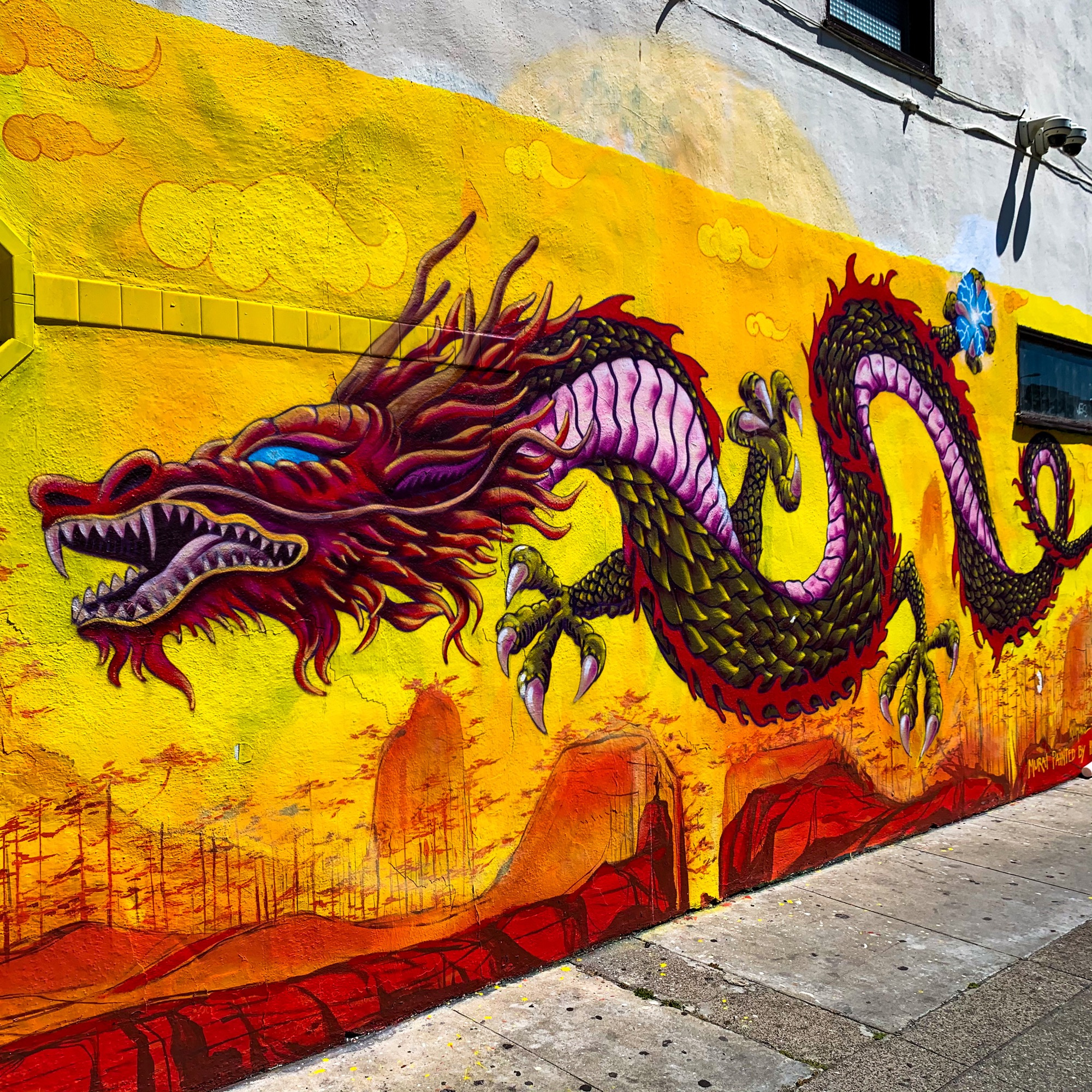 mural in Oakland by artist Cristian Muñoz.