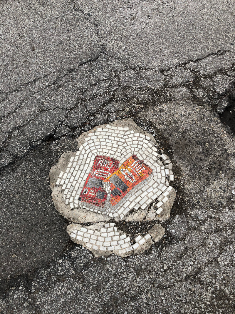 mural in Chicago by artist Jim Bachor.
