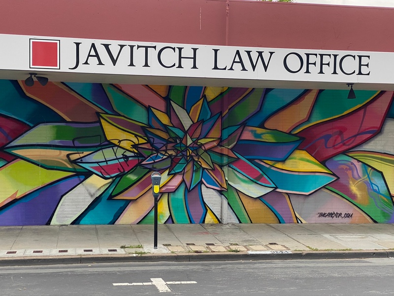 mural in San Mateo by artist APEXER.