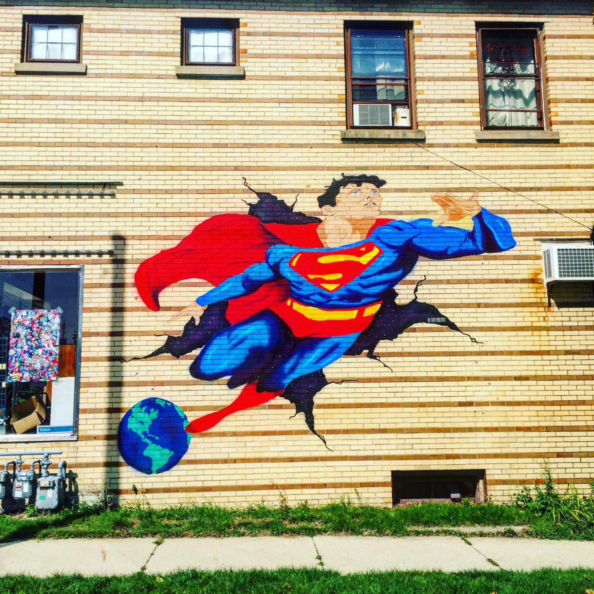 mural in Milwaukee by artist unknown.