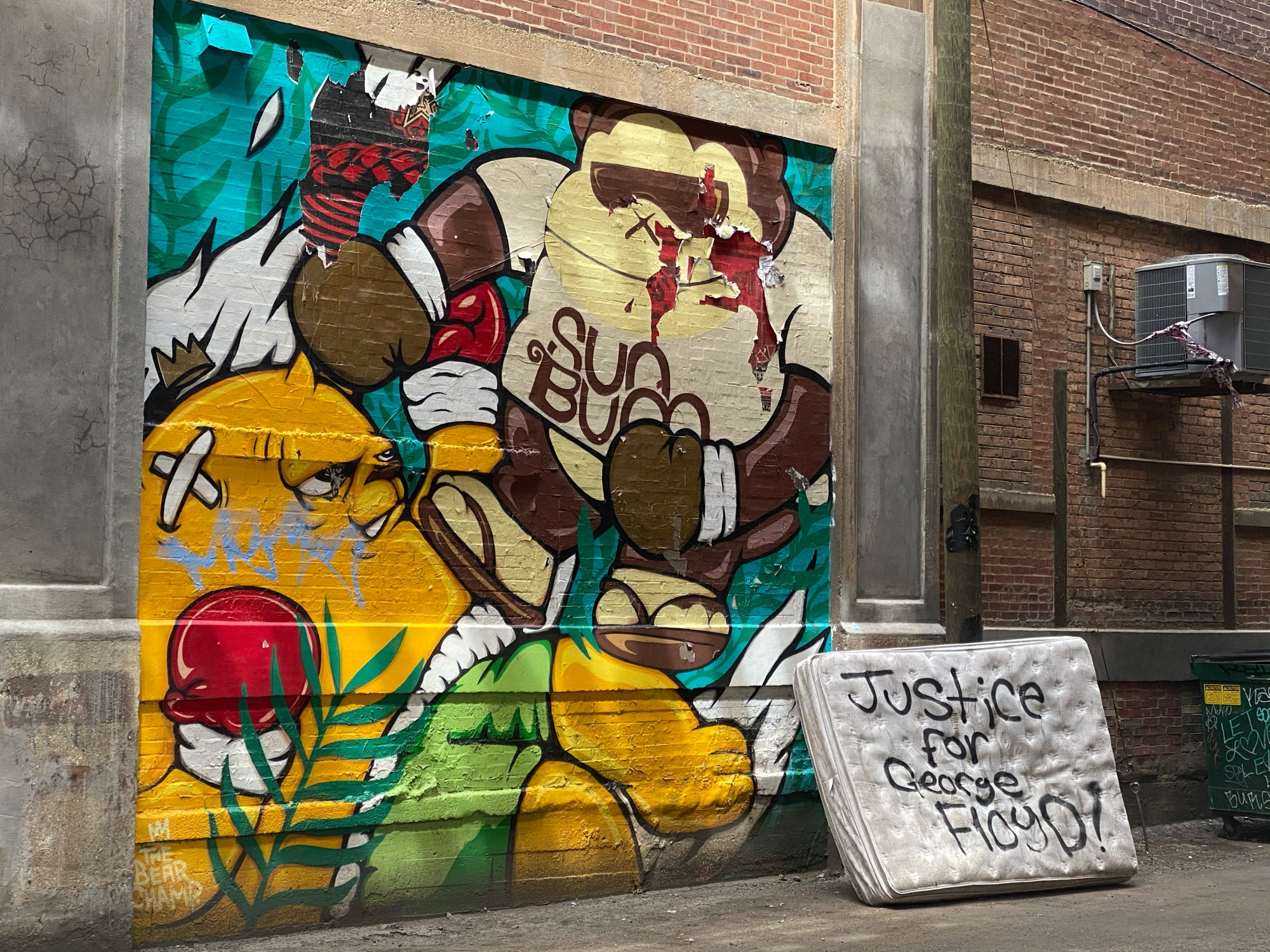 mural in Chicago by artist The Bear Champ.