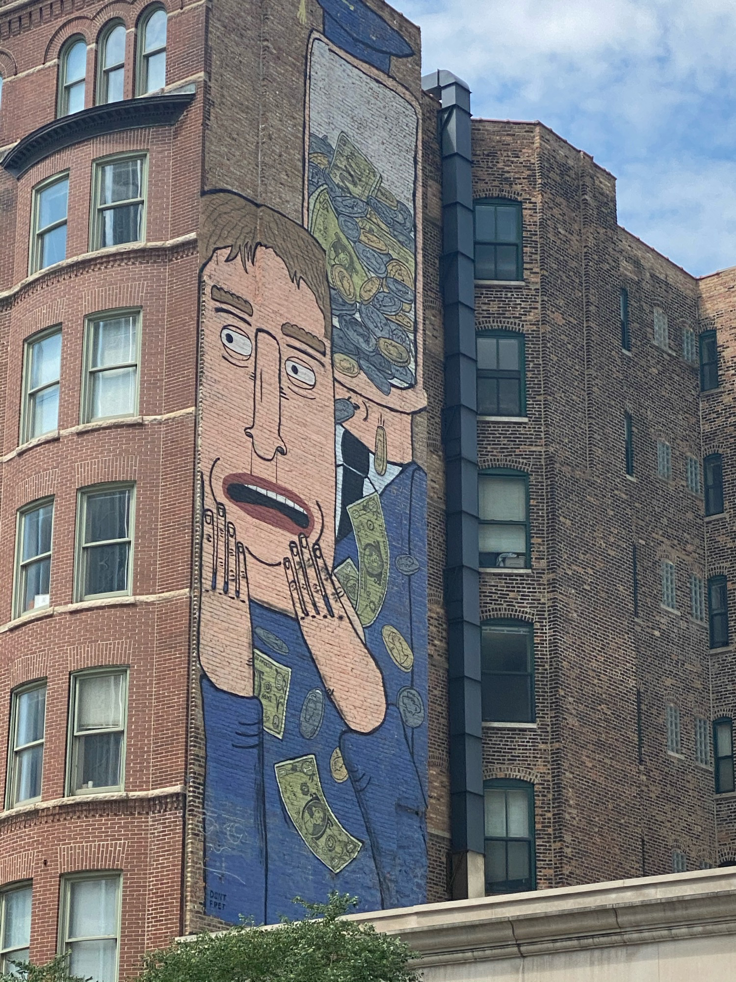 mural in Chicago by artist Dont Fret.