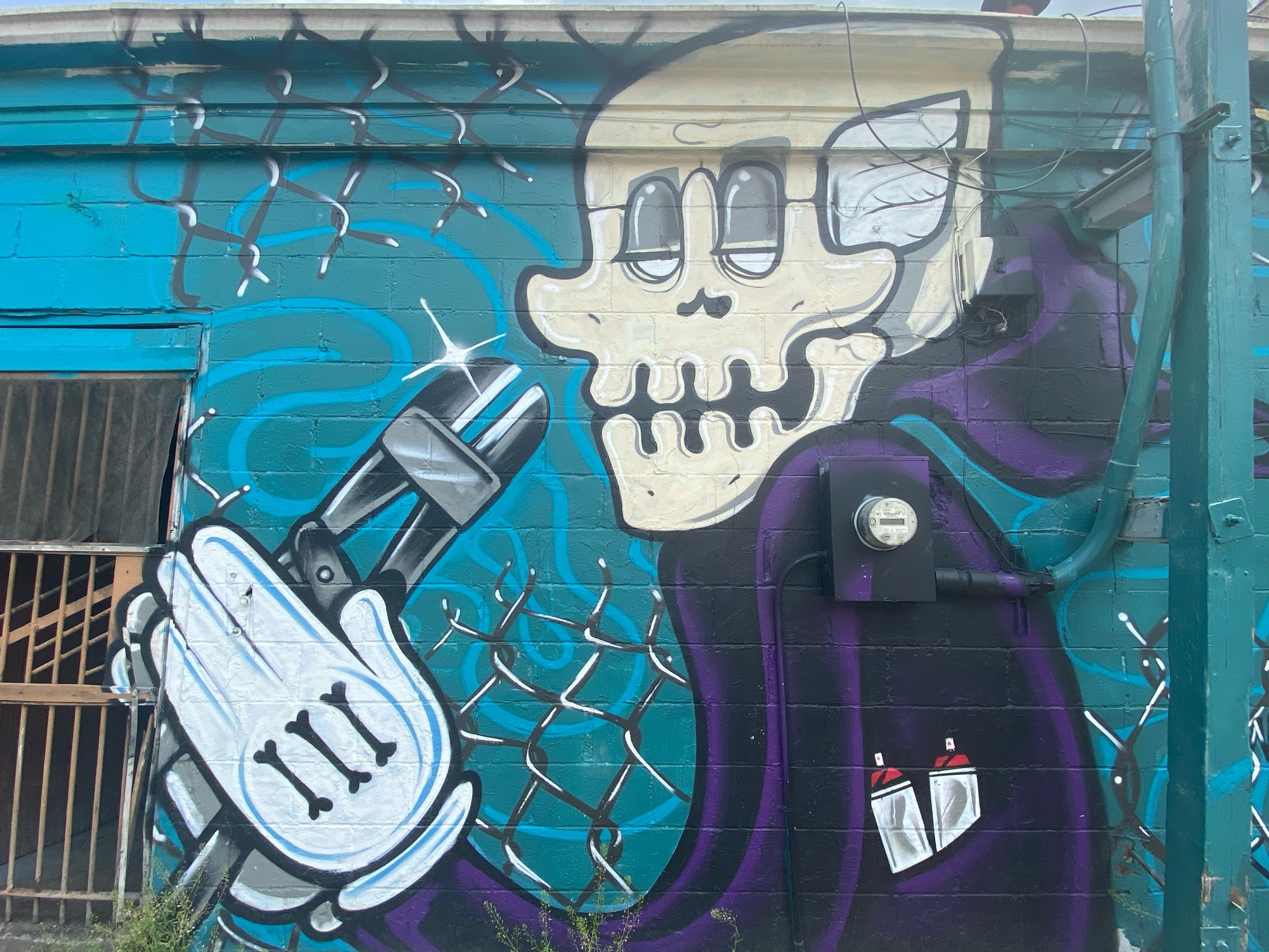 mural in Chicago by artist Matr.