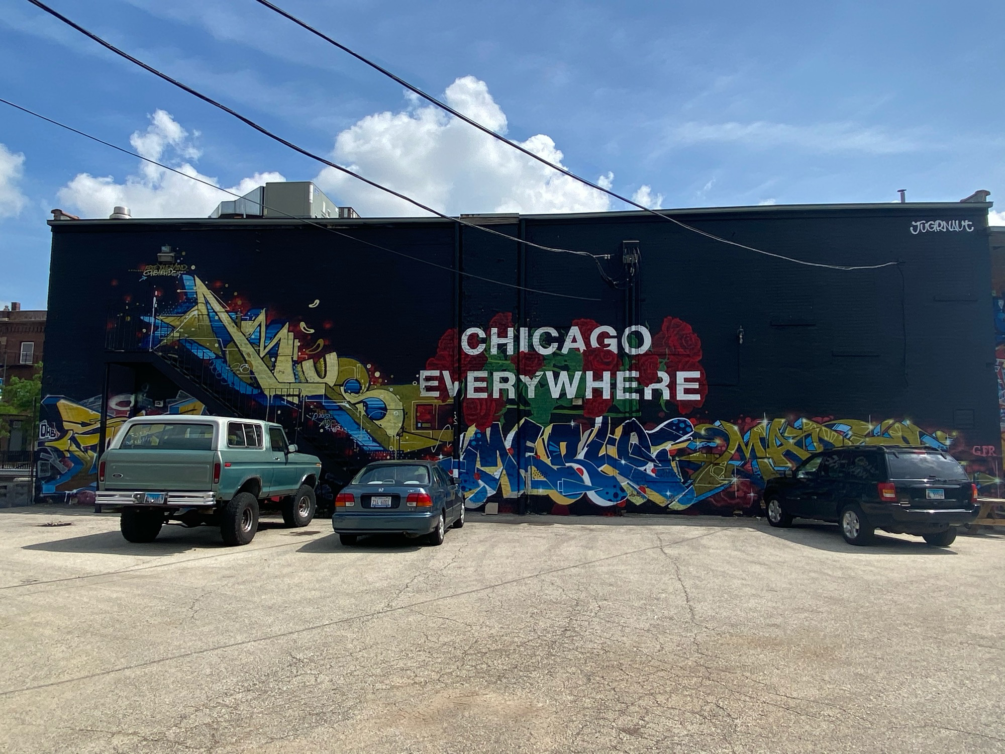 mural in Chicago by artist unknown.