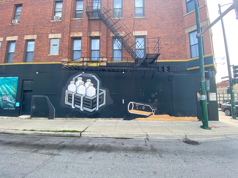 mural in Chicago by artist unknown.