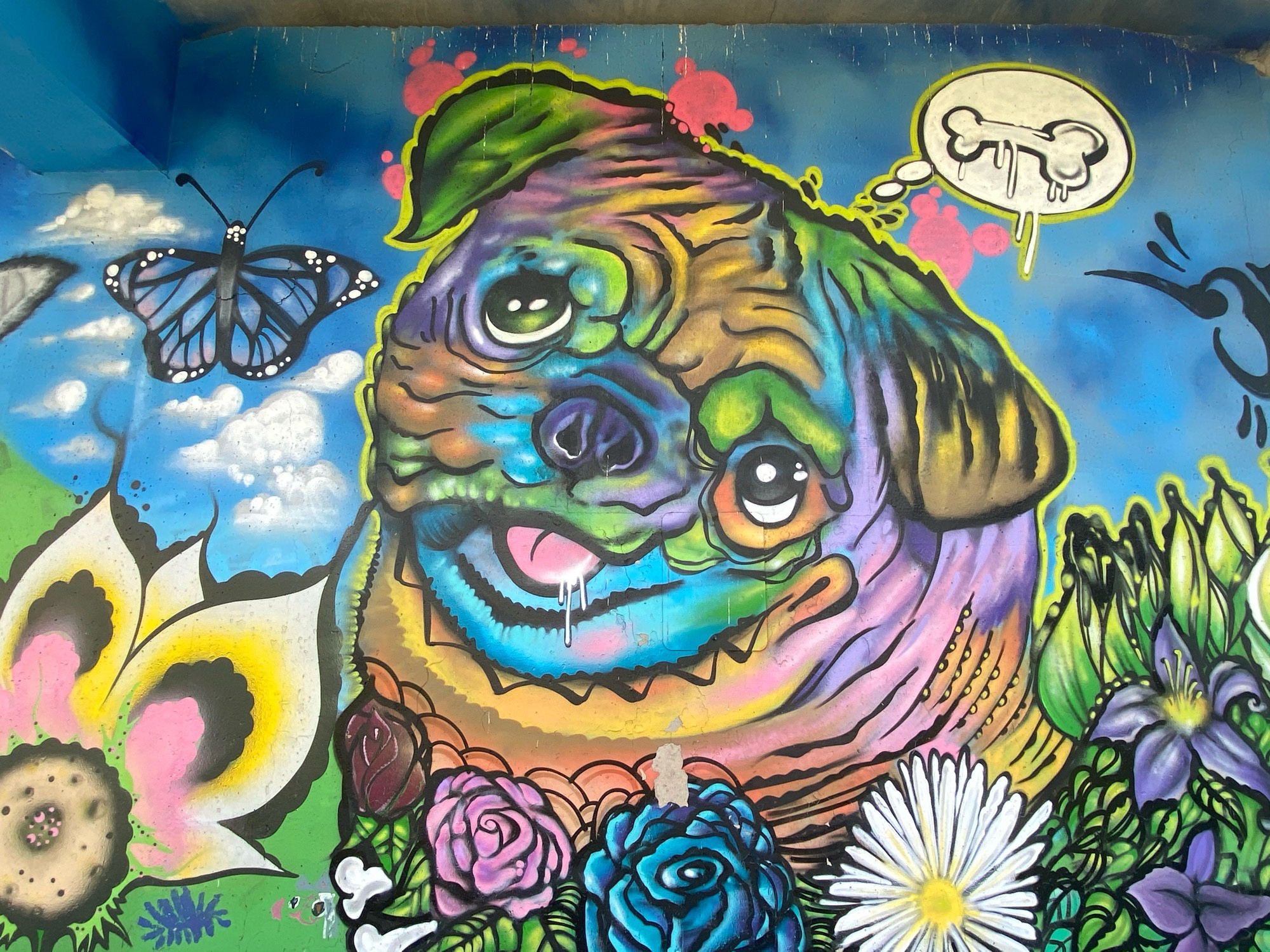 mural in Chicago by artist unknown.