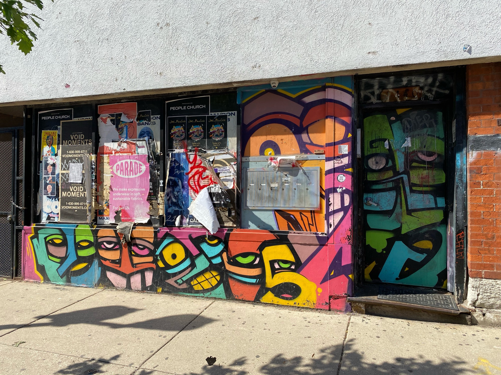 mural in Chicago by artist Yamdini.