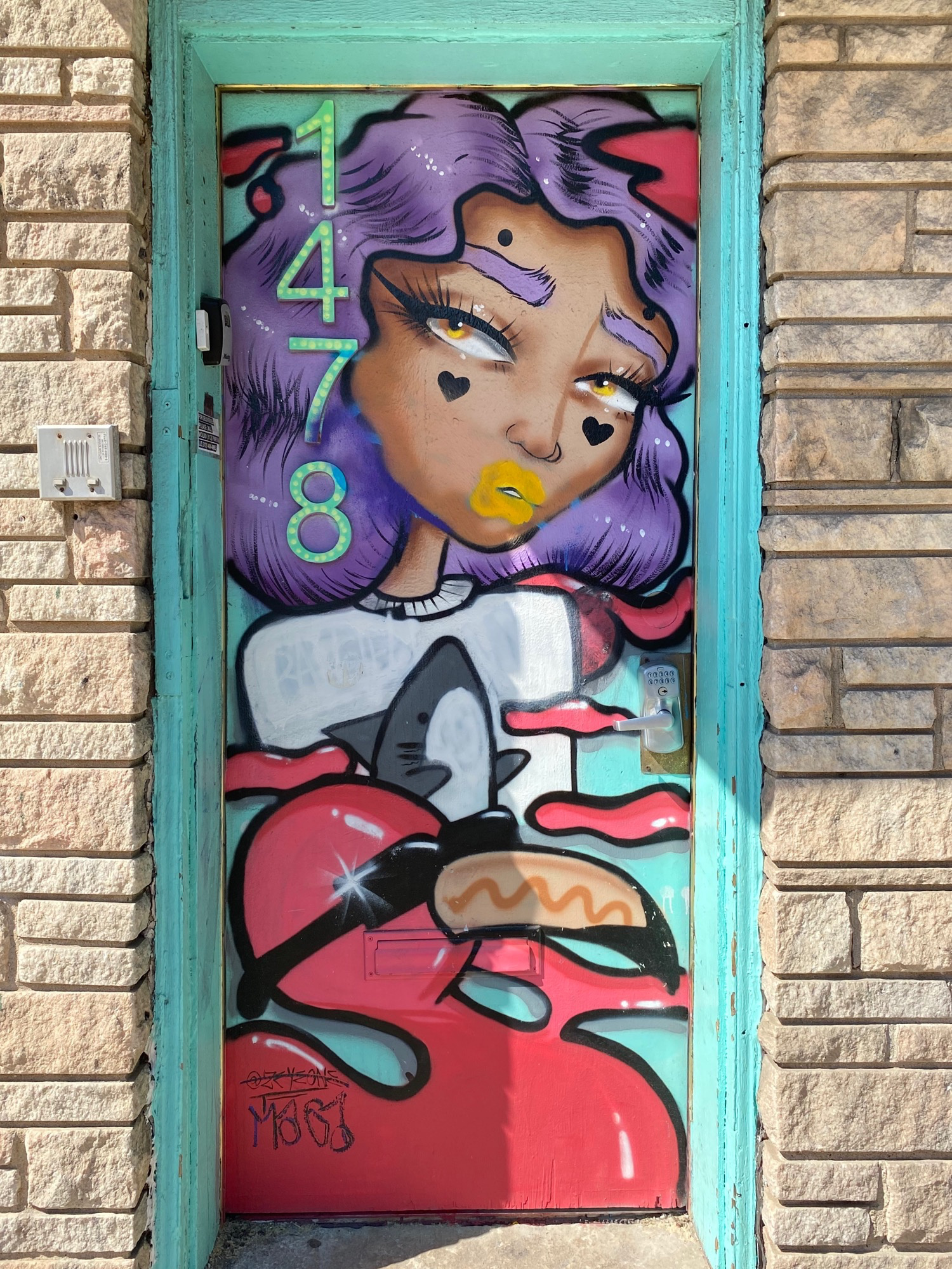 mural in Chicago by artist Zeye One.