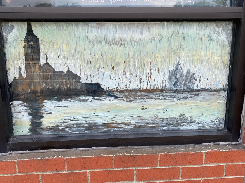 mural in Chicago by artist unknown.