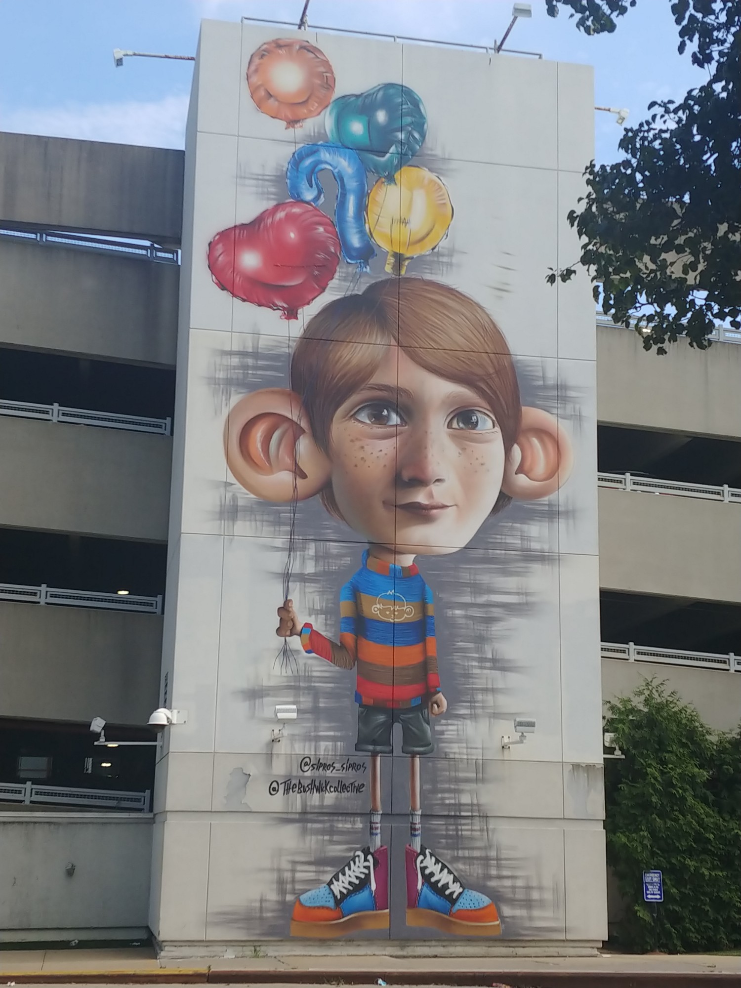 mural in Queens by artist Sipros Naberezny.