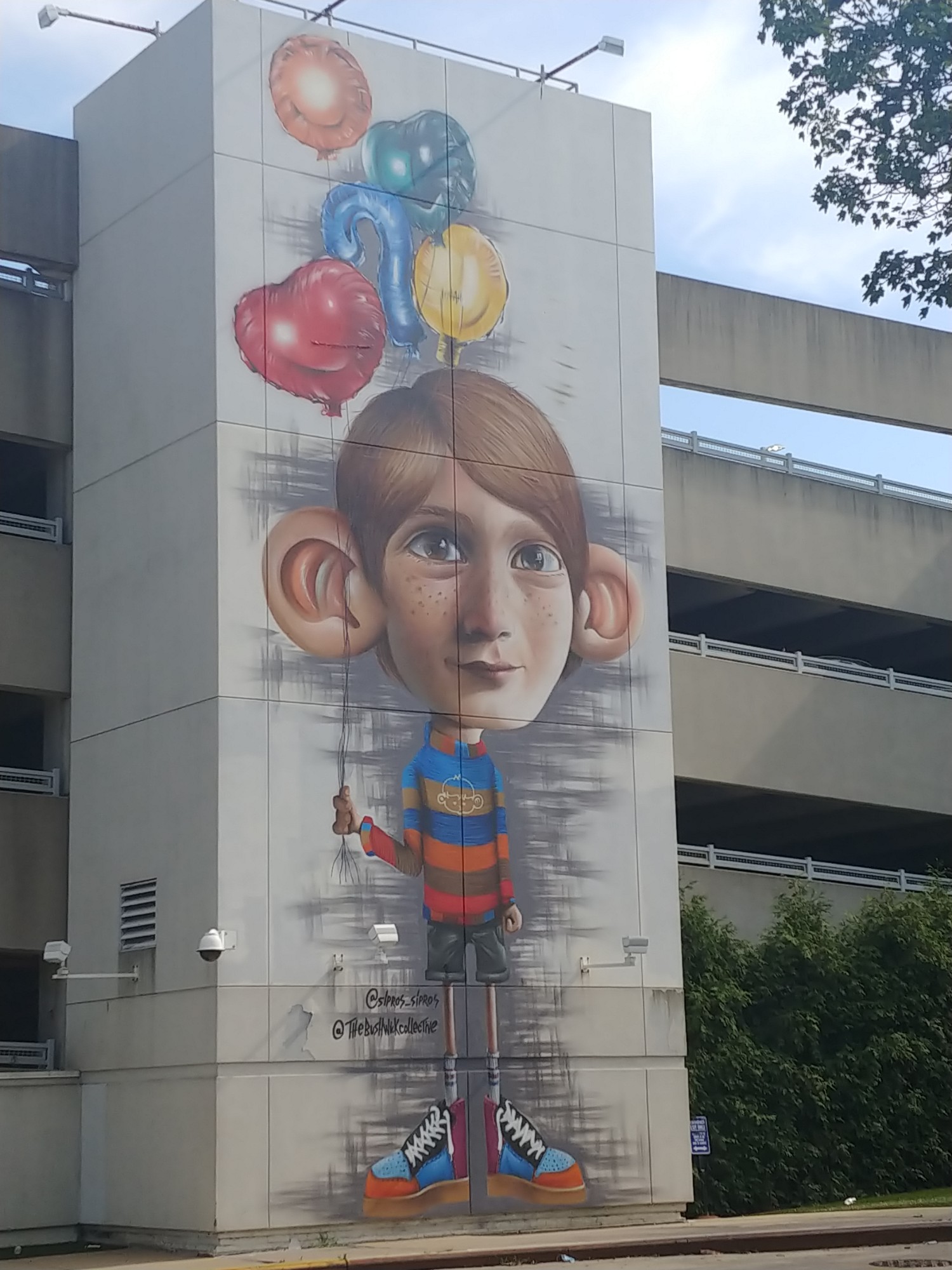 mural in Queens by artist Sipros Naberezny.