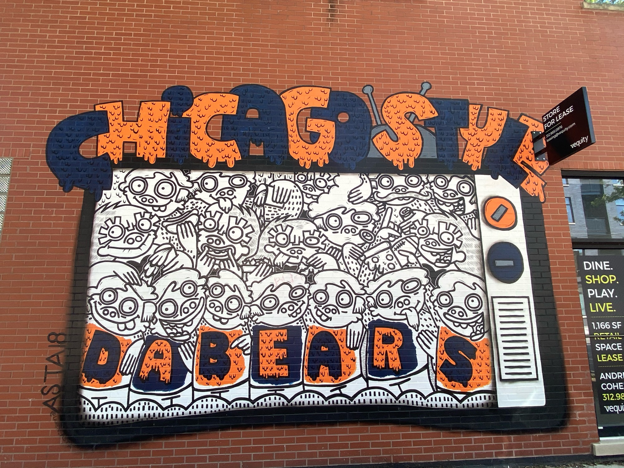 mural in Chicago by artist Lauren Asta. Tagged: Chicago Bears, sports