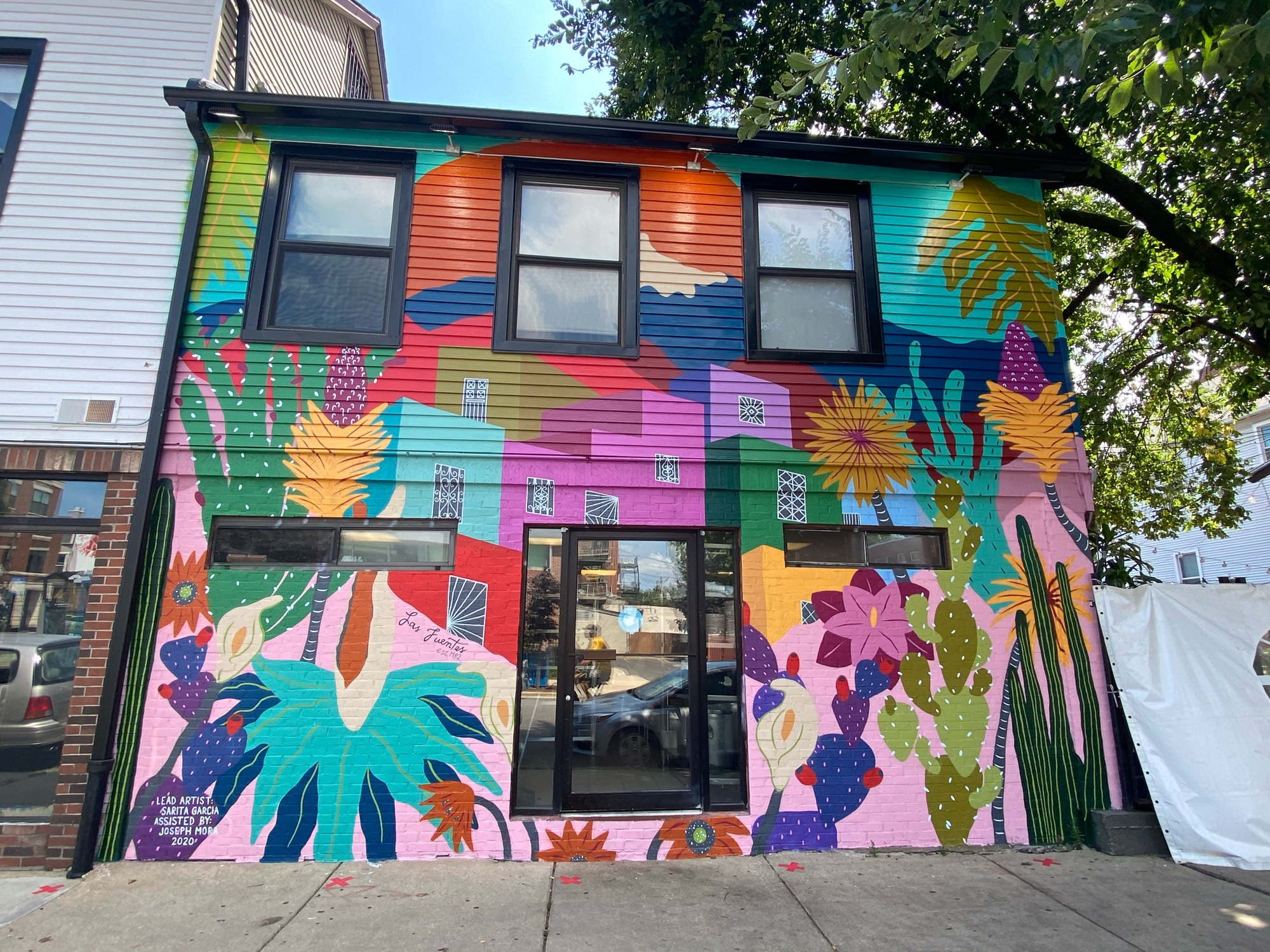 mural in Chicago by artist Sarita Garcia.