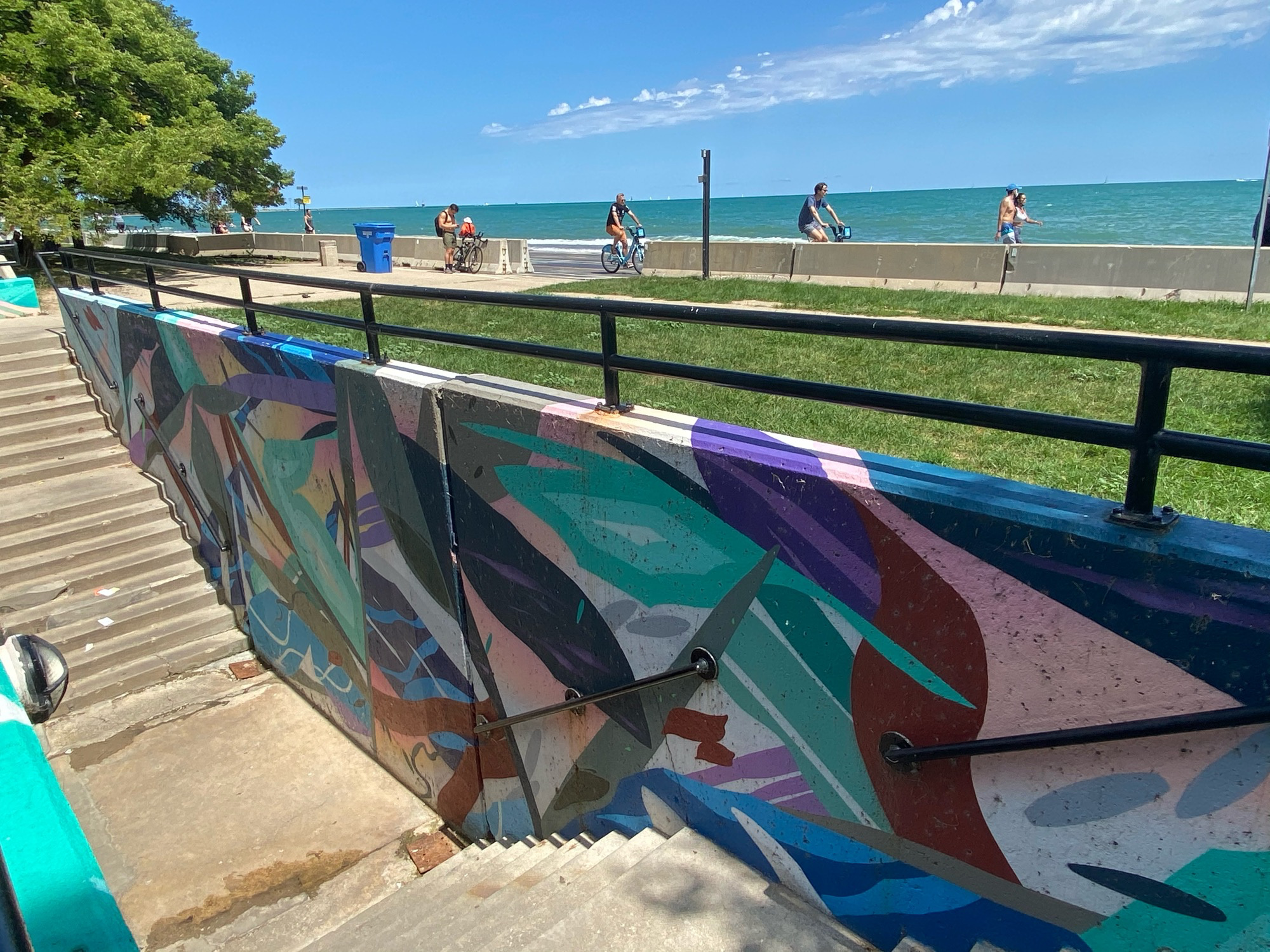 mural in Chicago by artist Rubén Aguirre.