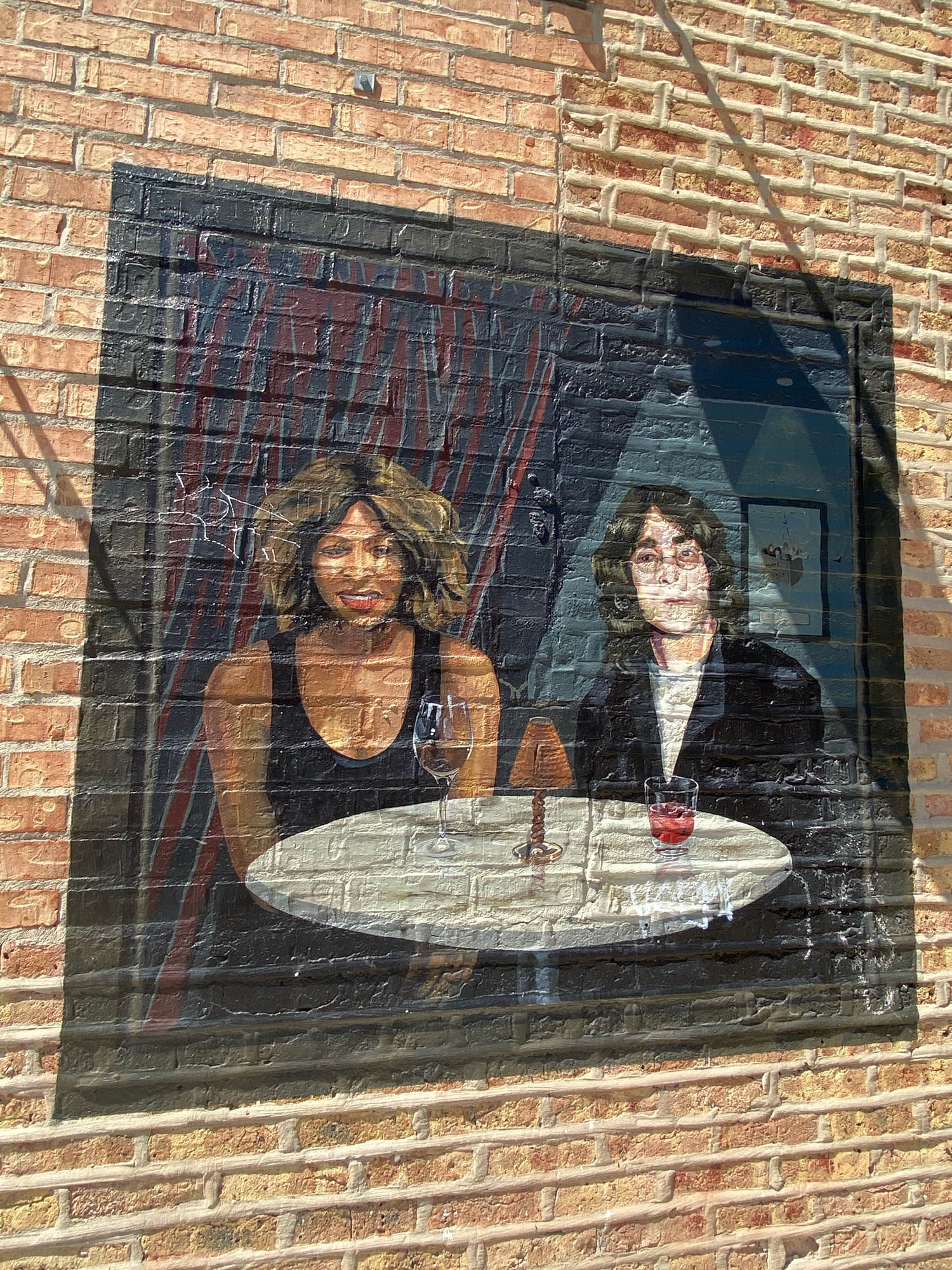 mural in Chicago by artist unknown.