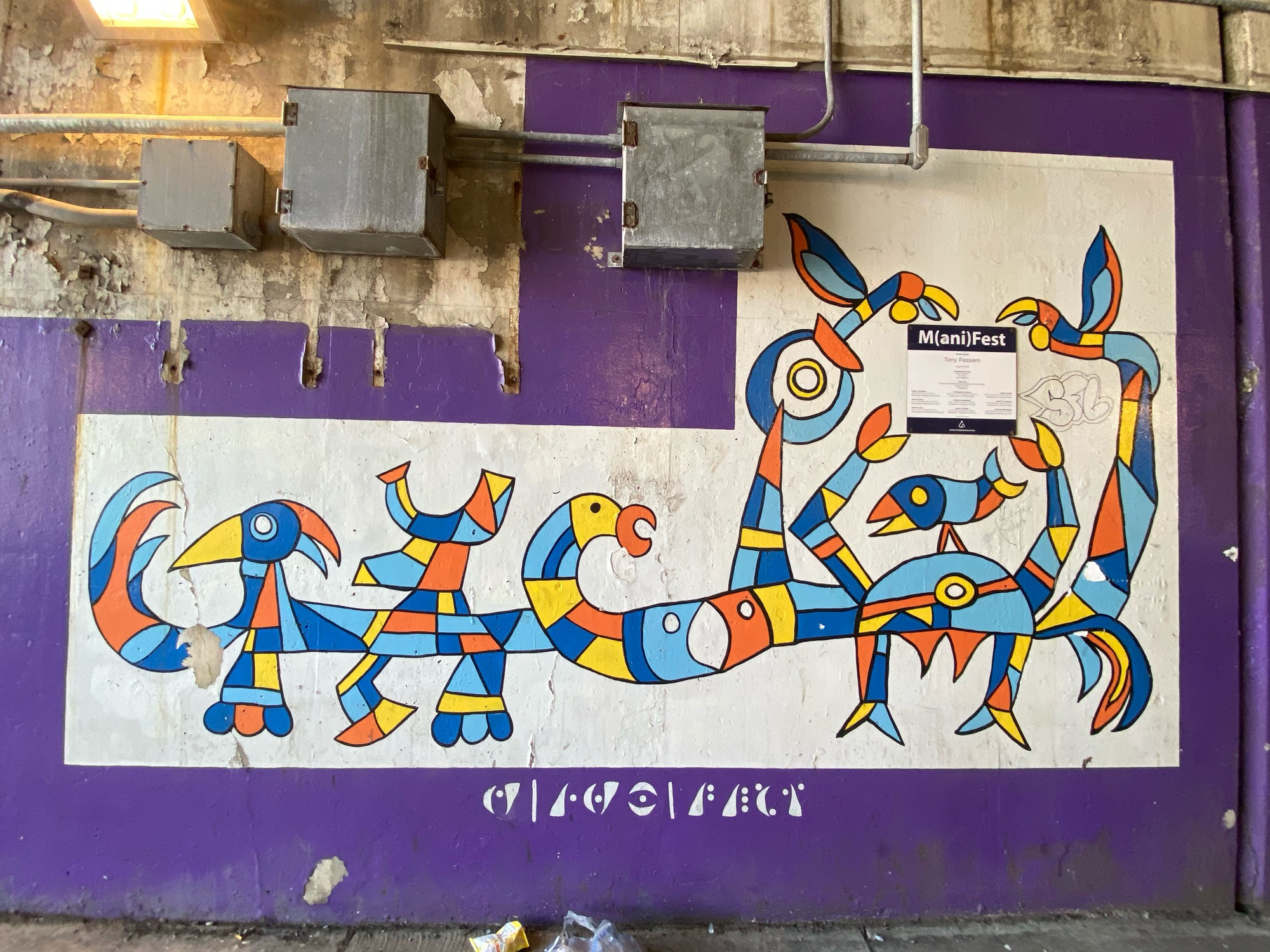 mural in Chicago by artist unknown.