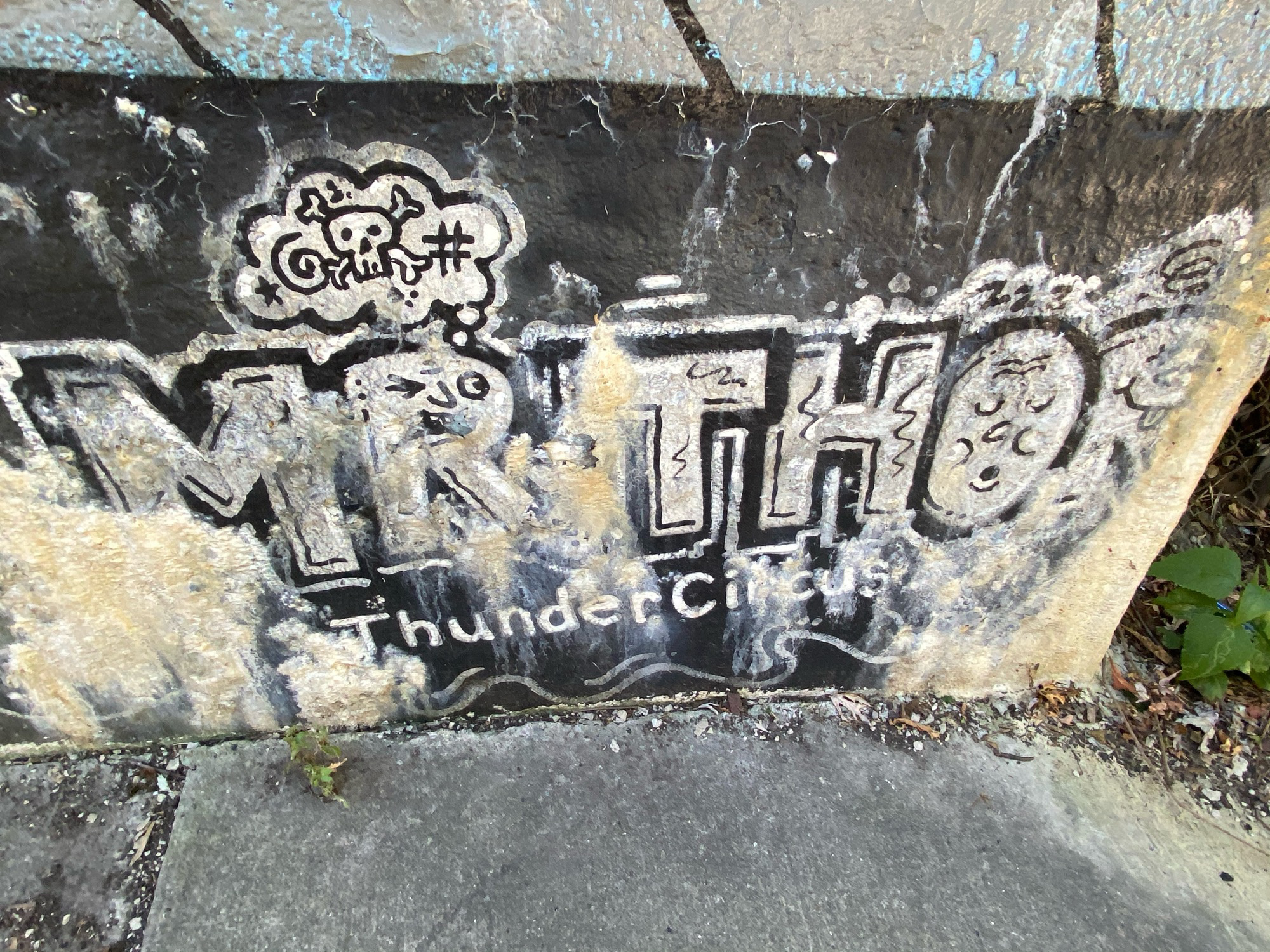 mural in Chicago by artist unknown.