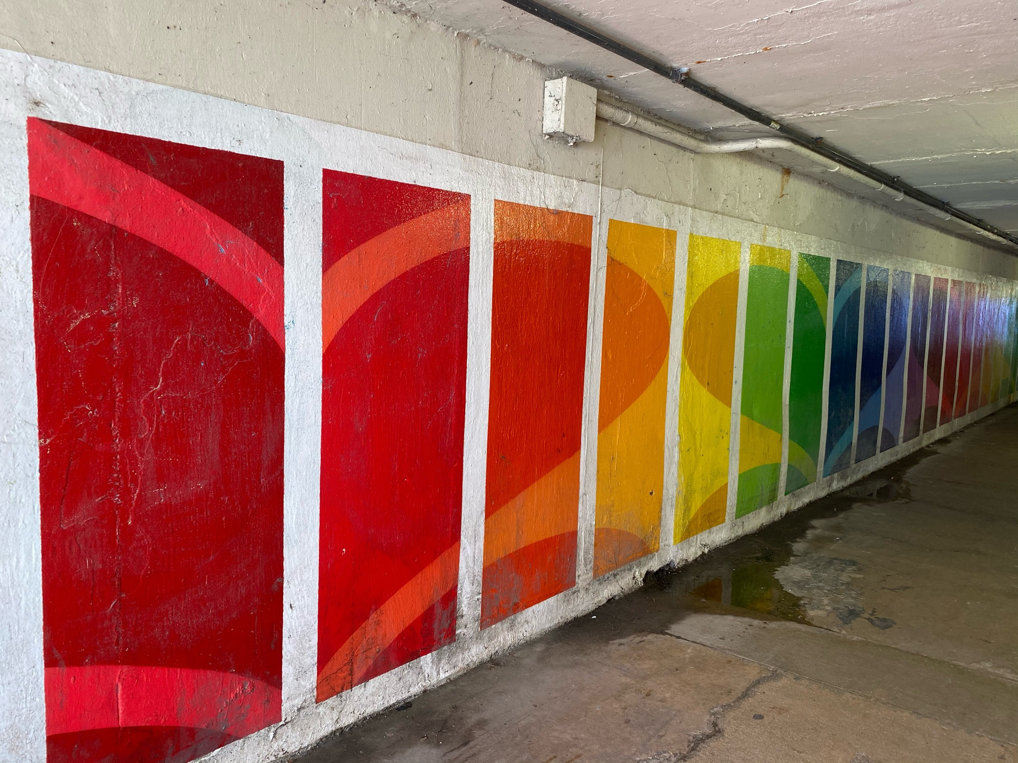 mural in Chicago by artist unknown.